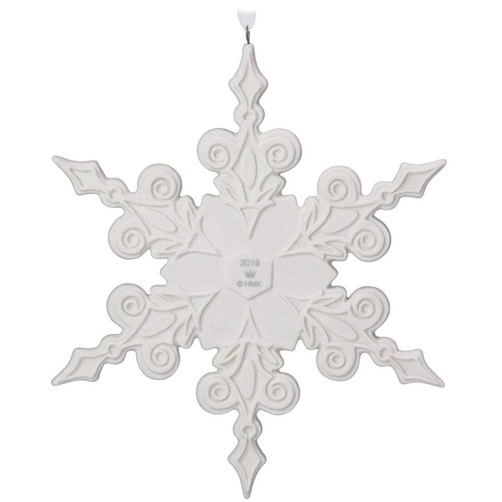 Porcelain Snowflake Christmas Ornament E510311