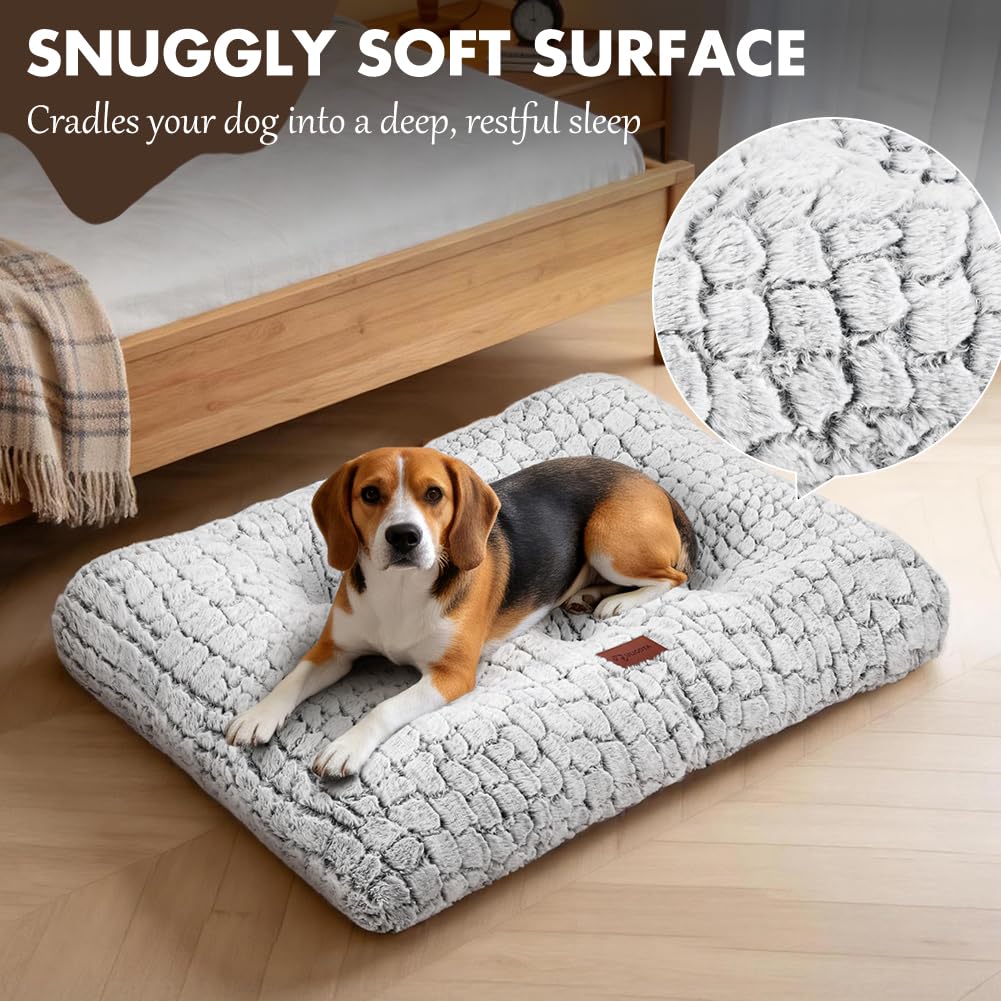 White Dog Crate Pad 24"x18" I27937