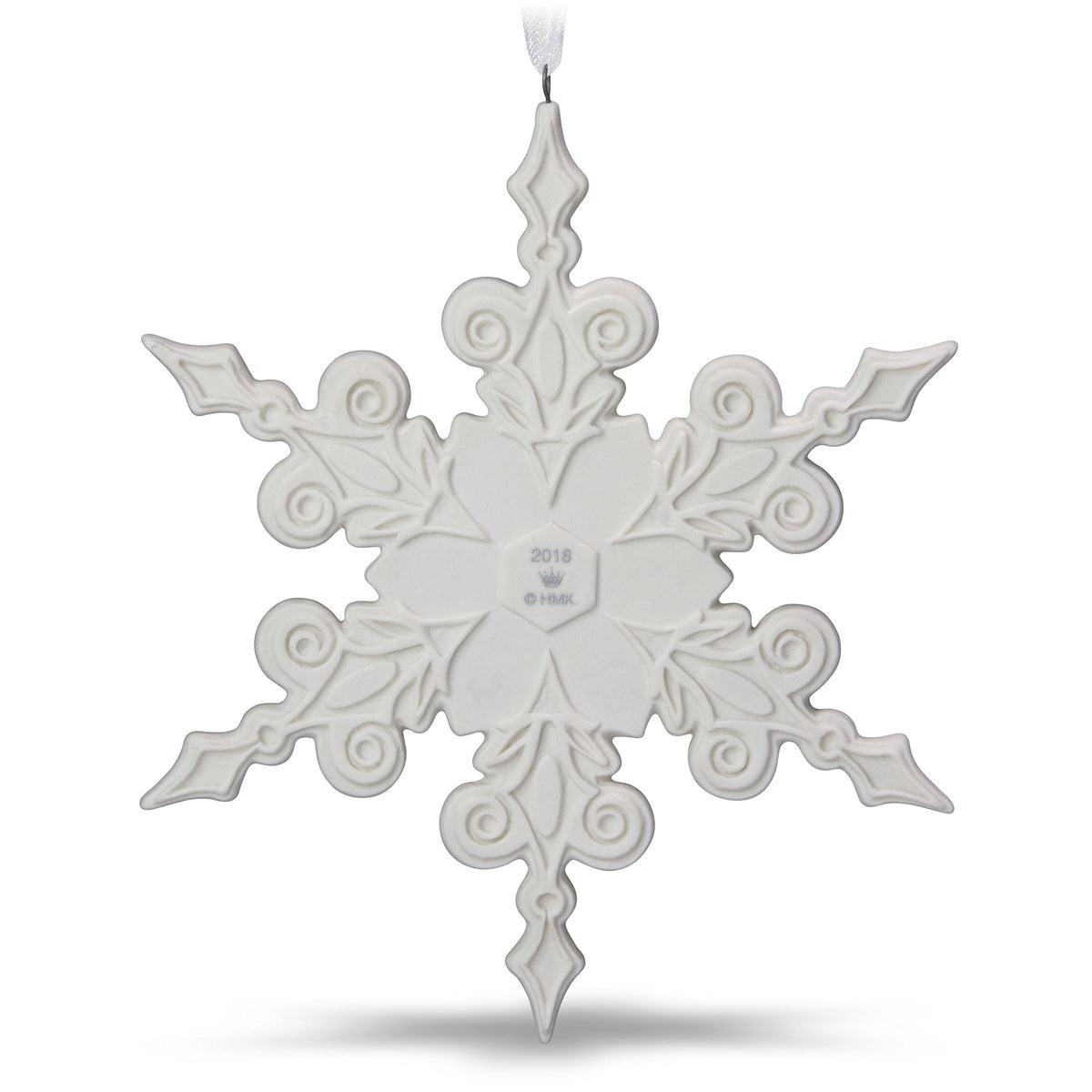 Porcelain Snowflake Christmas Ornament E510311